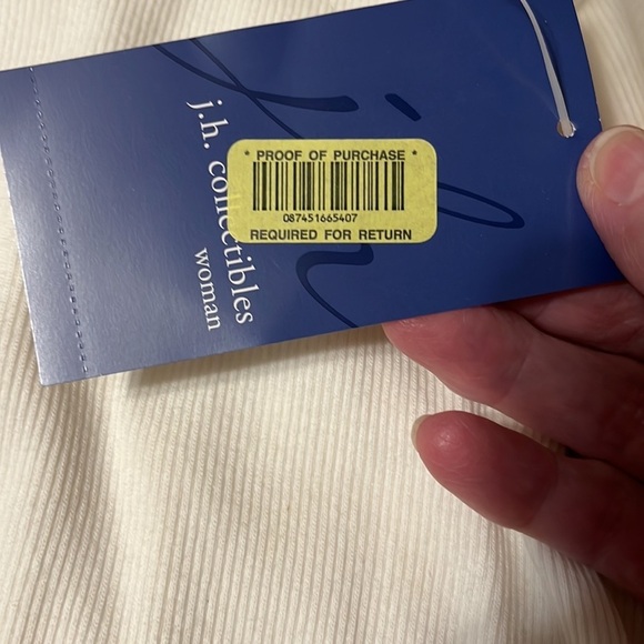 JH Collectibles sweater set. White with bead trim. . Sz 1x - Picture 6 of 7